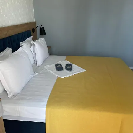 公寓式酒店 巴瑟纳伙伴宾馆 4*